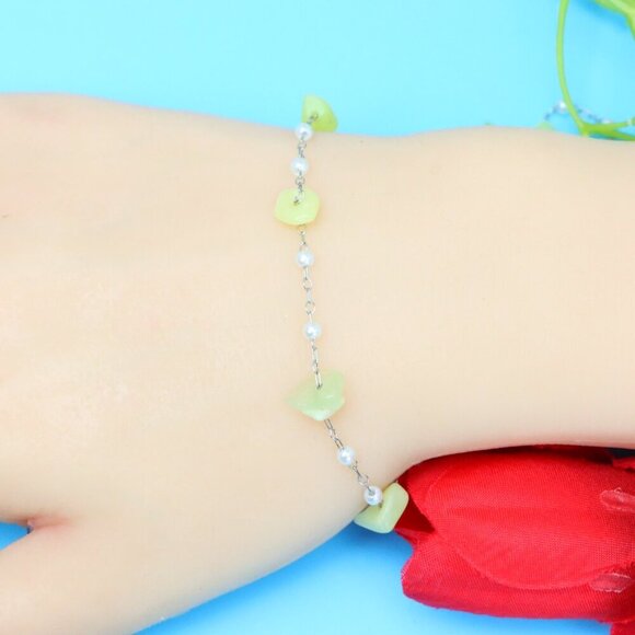 Chic & Stylish Bracelet – A Thoughtful Gift for Women and Girls, DYC1758 - Picture 3 of 9